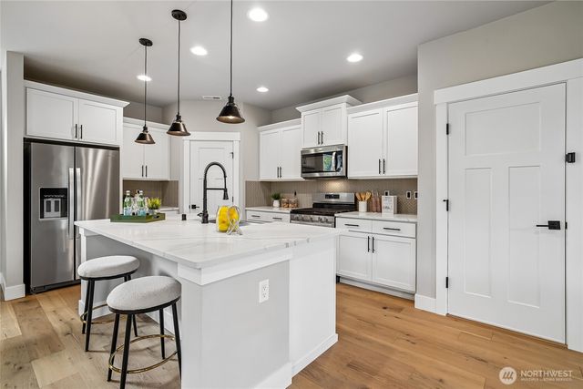 19395 139th Place SE, Renton, WA 98058
