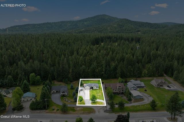 11074 W Riverview Dr, Post Falls, ID 83854