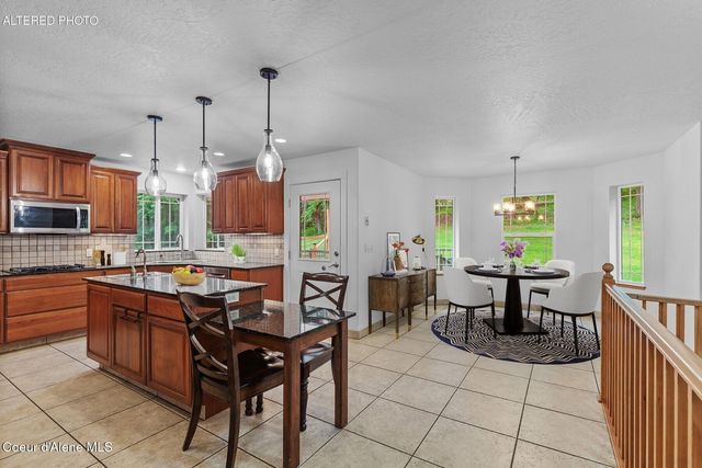11074 W Riverview Dr, Post Falls, ID 83854