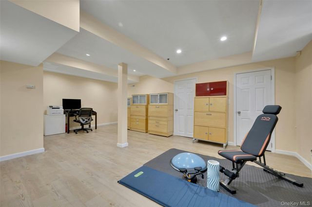 14 Russell Place, Dobbs Ferry, NY 10522