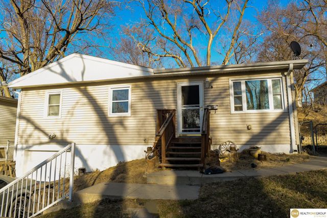 5401 N 45th Avenue N, Omaha, NE 68104