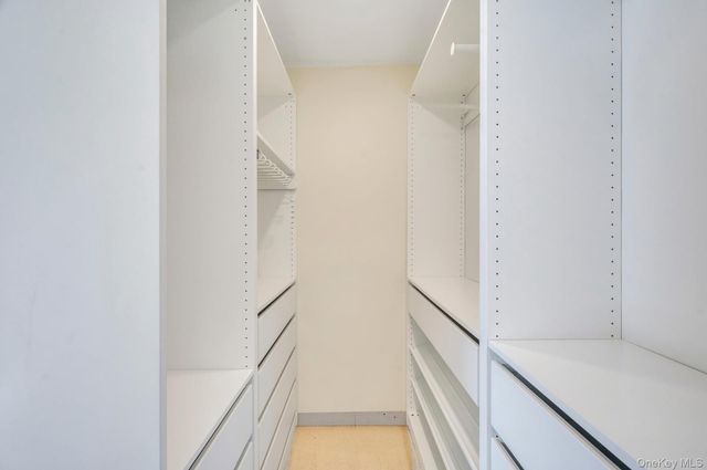 39 Sycamore Avenue, Farmingville, NY 11738