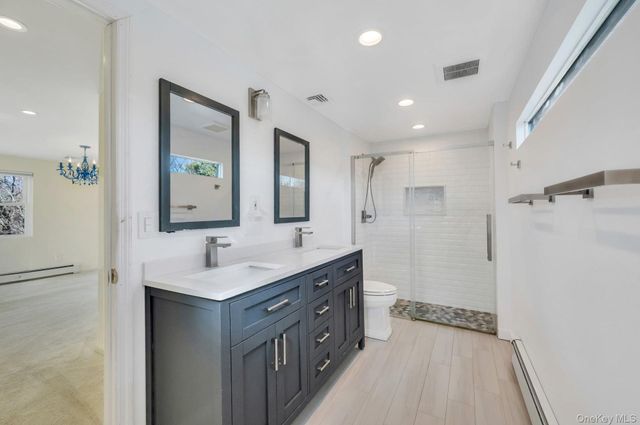 39 Sycamore Avenue, Farmingville, NY 11738