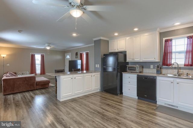 1300 E KERCHER AVE #32, Myerstown, PA 17067