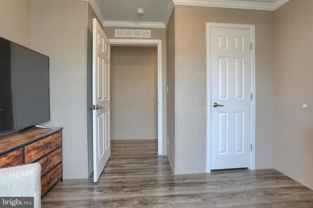 1300 E KERCHER AVE #32, Myerstown, PA 17067