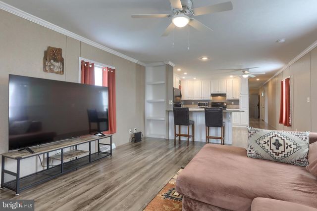 1300 E KERCHER AVE #32, Myerstown, PA 17067