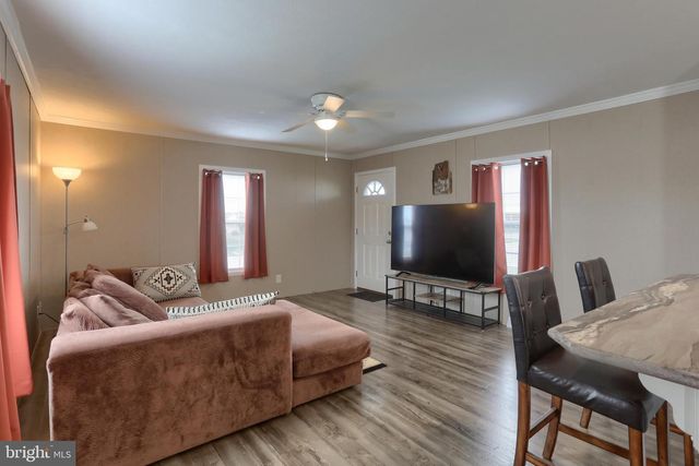 1300 E KERCHER AVE #32, Myerstown, PA 17067