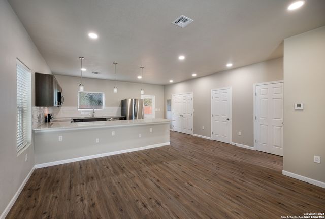 1702 Hays St Unit 102, San Antonio, TX 78202