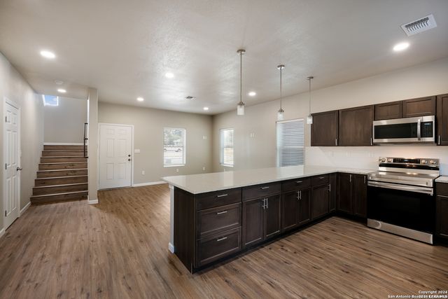 1702 Hays St Unit 102, San Antonio, TX 78202