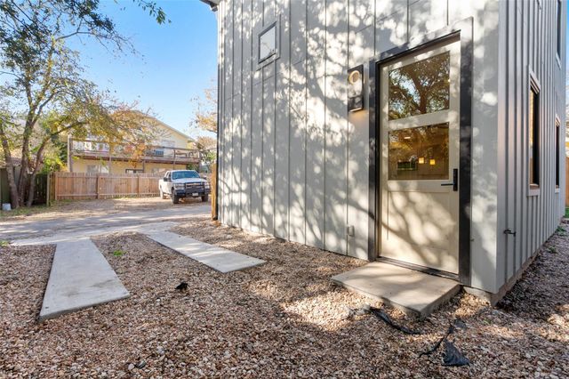 2832 Pearl ST Back House, Austin, TX 78705