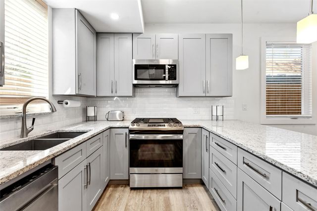 2832 Pearl ST Back House, Austin, TX 78705