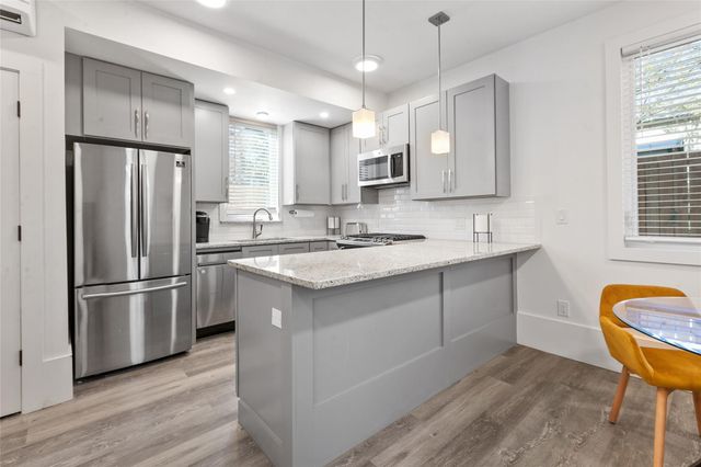 2832 Pearl ST Back House, Austin, TX 78705
