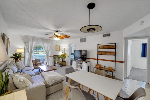257 S Cypress Road 401, Pompano Beach, FL 33060