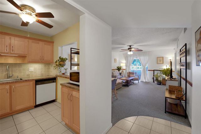 257 S Cypress Road 401, Pompano Beach, FL 33060