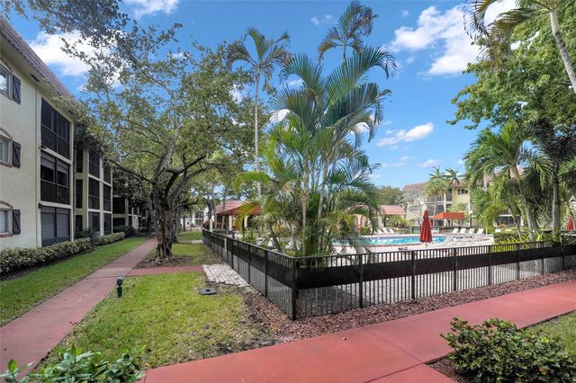 257 S Cypress Road 401, Pompano Beach, FL 33060