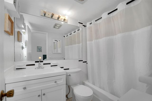 257 S Cypress Road 401, Pompano Beach, FL 33060