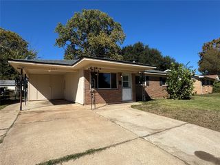 1323 Violet Avenue, Bossier City, LA 71112