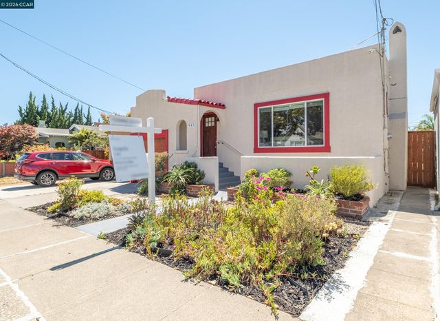 943 36Th St, Richmond, CA 94805