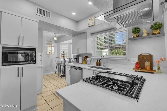 2600 Anise Drive, El Paso, TX 79936