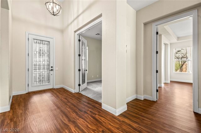 6907 May Basket Avenue, Las Vegas, NV 89131