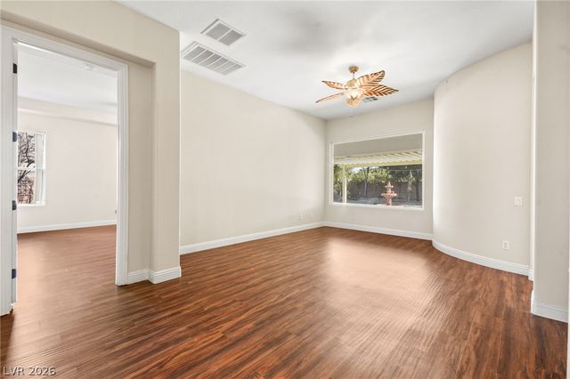 6907 May Basket Avenue, Las Vegas, NV 89131