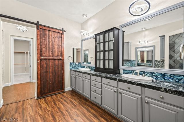 6907 May Basket Avenue, Las Vegas, NV 89131