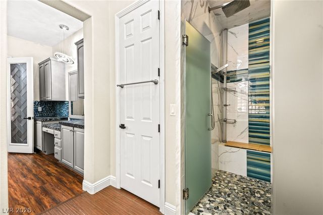 6907 May Basket Avenue, Las Vegas, NV 89131