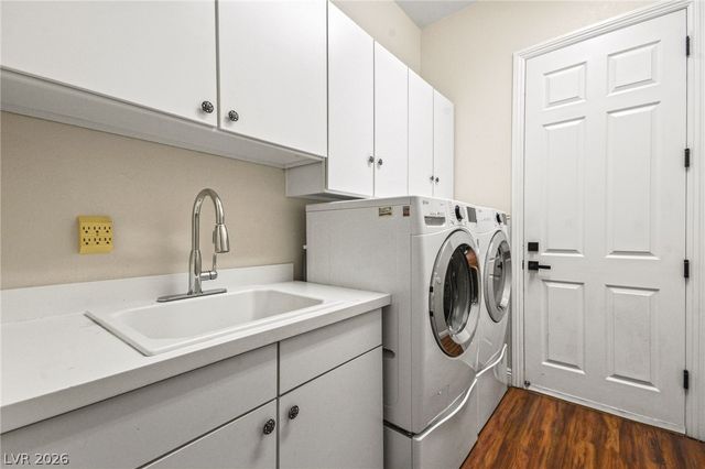 6907 May Basket Avenue, Las Vegas, NV 89131