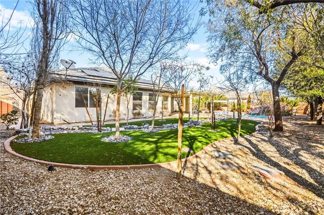 6907 May Basket Avenue, Las Vegas, NV 89131