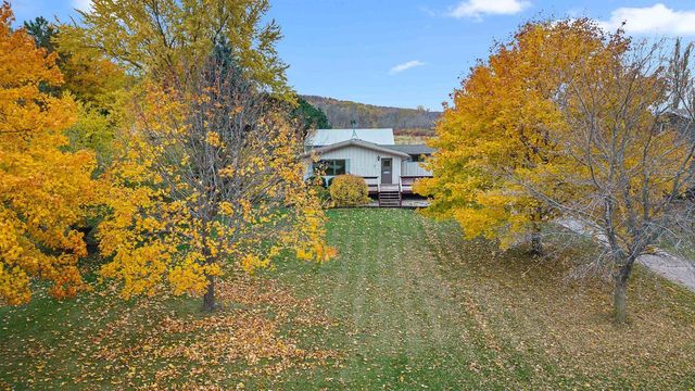 W3938 FISHERMANS ROAD, Fond Du Lac, WI 54937