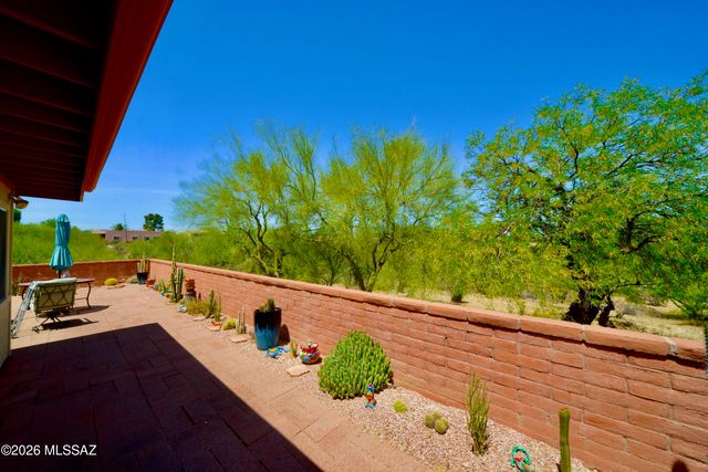 858 S Camino Guarina, Green Valley, AZ 85614