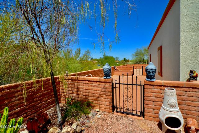 858 S Camino Guarina, Green Valley, AZ 85614