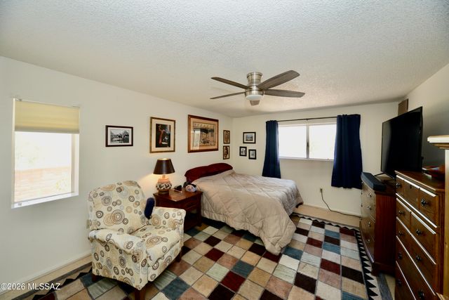 858 S Camino Guarina, Green Valley, AZ 85614