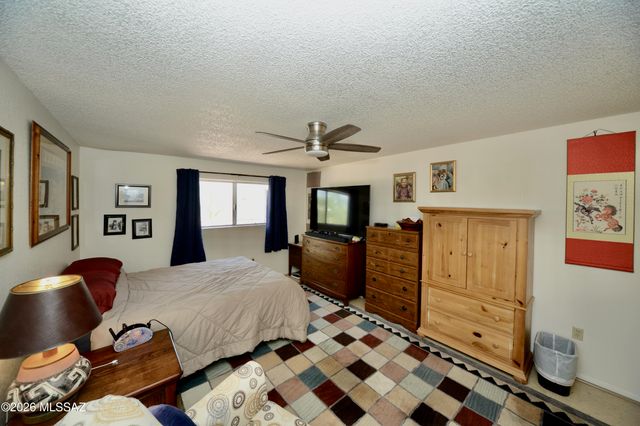 858 S Camino Guarina, Green Valley, AZ 85614