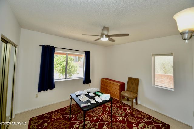858 S Camino Guarina, Green Valley, AZ 85614