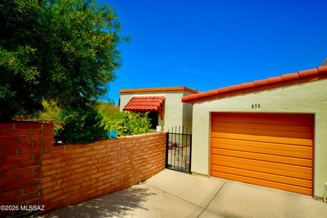 858 S Camino Guarina, Green Valley, AZ 85614