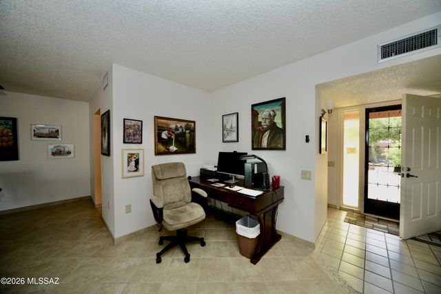 858 S Camino Guarina, Green Valley, AZ 85614