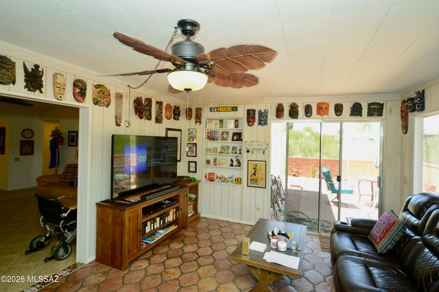 858 S Camino Guarina, Green Valley, AZ 85614