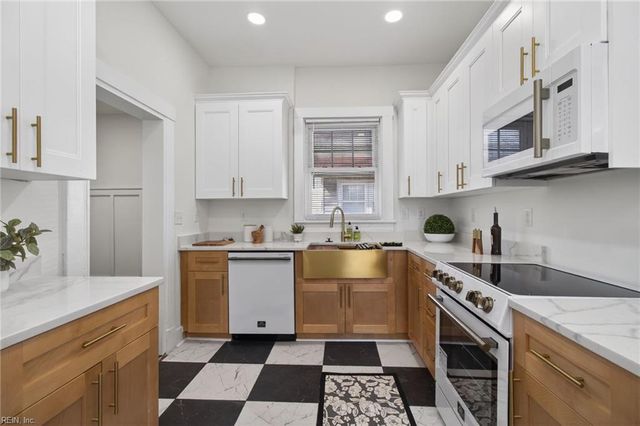 5105 Huntington AVE, Newport News, VA 23607