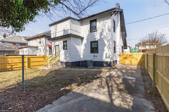 5105 Huntington AVE, Newport News, VA 23607