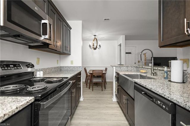 414 Delaware Ave Apt 220, Norfolk, VA 23508