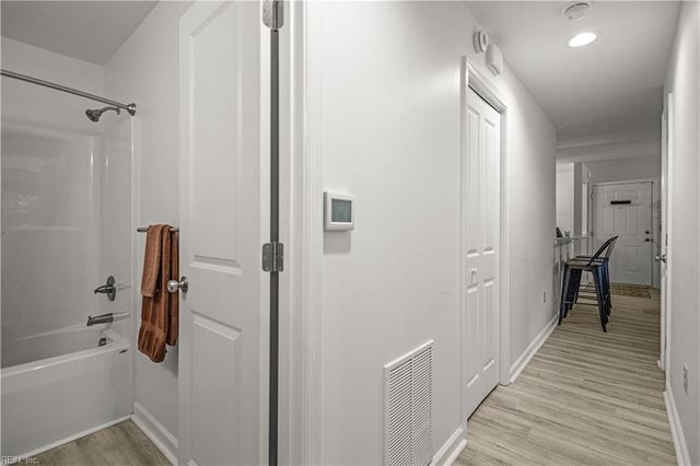 414 Delaware Ave Apt 220, Norfolk, VA 23508