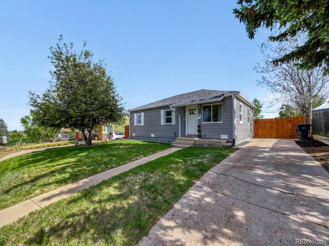 2260 Hoyt Drive, Thornton, CO 80229