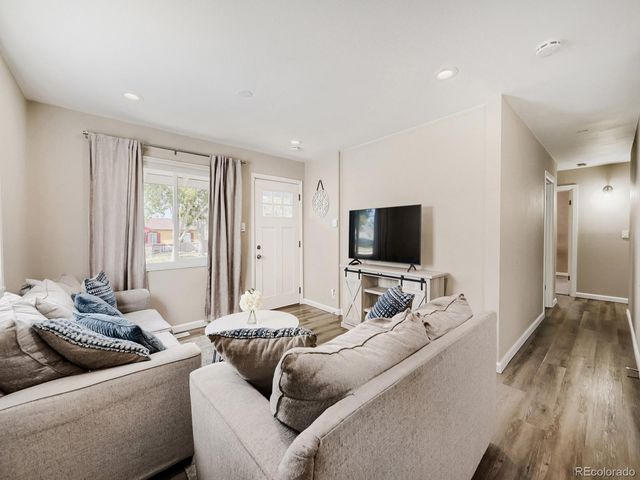 2260 Hoyt Drive, Thornton, CO 80229