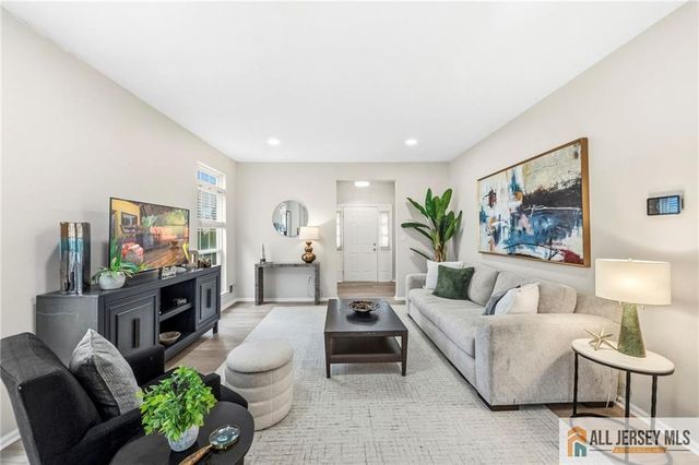 22 Stanford Drive, South Brunswick, NJ 08824