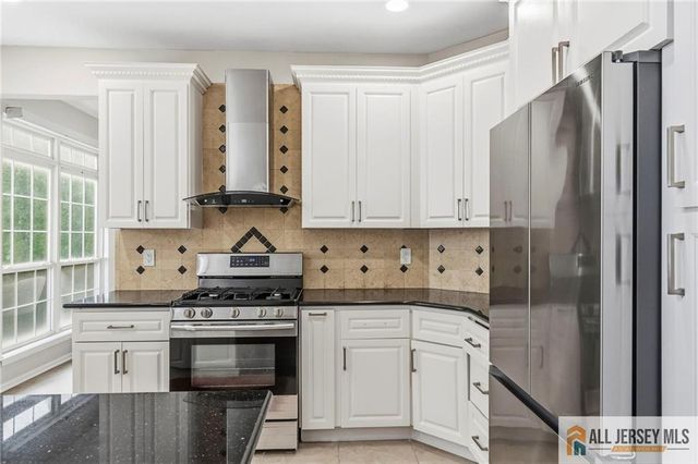 22 Stanford Drive, South Brunswick, NJ 08824