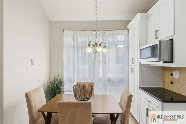22 Stanford Drive, South Brunswick, NJ 08824