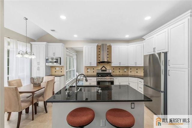 22 Stanford Drive, South Brunswick, NJ 08824