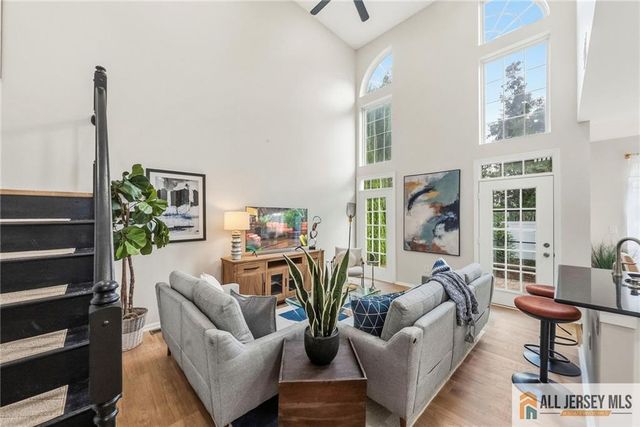 22 Stanford Drive, South Brunswick, NJ 08824