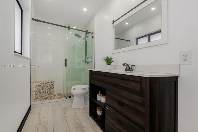 5565 NW 194th Ln, Miami Gardens, FL 33055